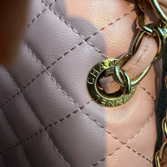 Blush Quilted Shoulder Bag - Picture 3 of 9